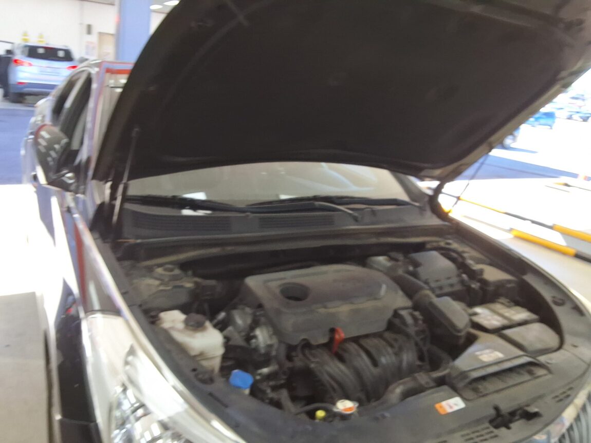 HYUNDAI GRANDEUR HG HG 240 MODERN COLLECTION 2017 - zdjęcie 18
