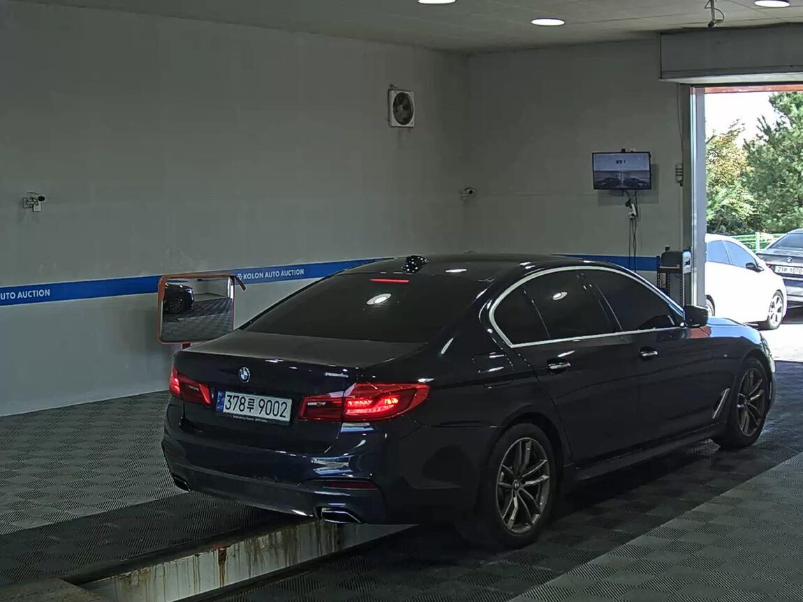 BMW 5 SERIES (7TH GEN) 530i M SPORT PACK 2018 - zdjęcie 5