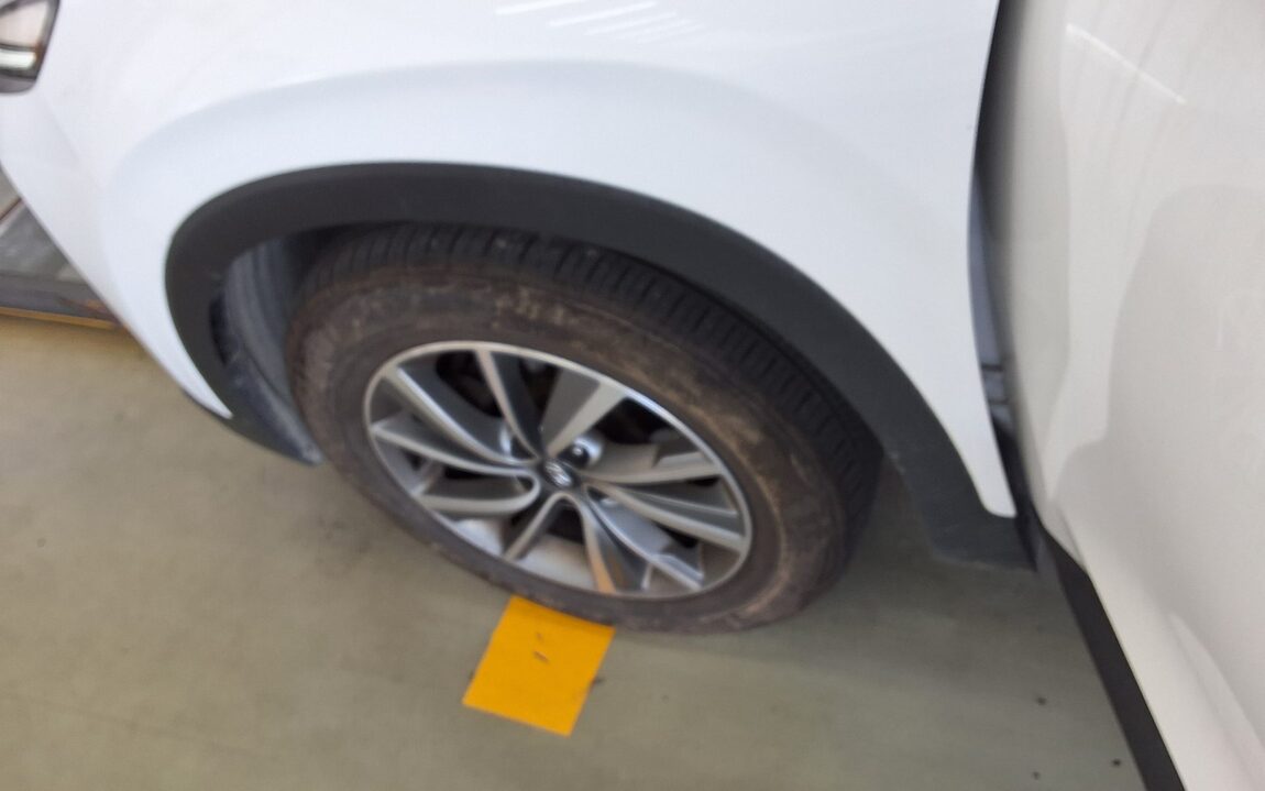 HYUNDAI SANTA FE (TM) R2.0 2WD PREMIUM 2019 - zdjęcie 24