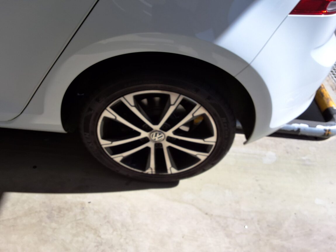 VOLKSWAGEN GOLF (7TH GEN) 2.0 TDI PREMIUM 2015 - zdjęcie 20