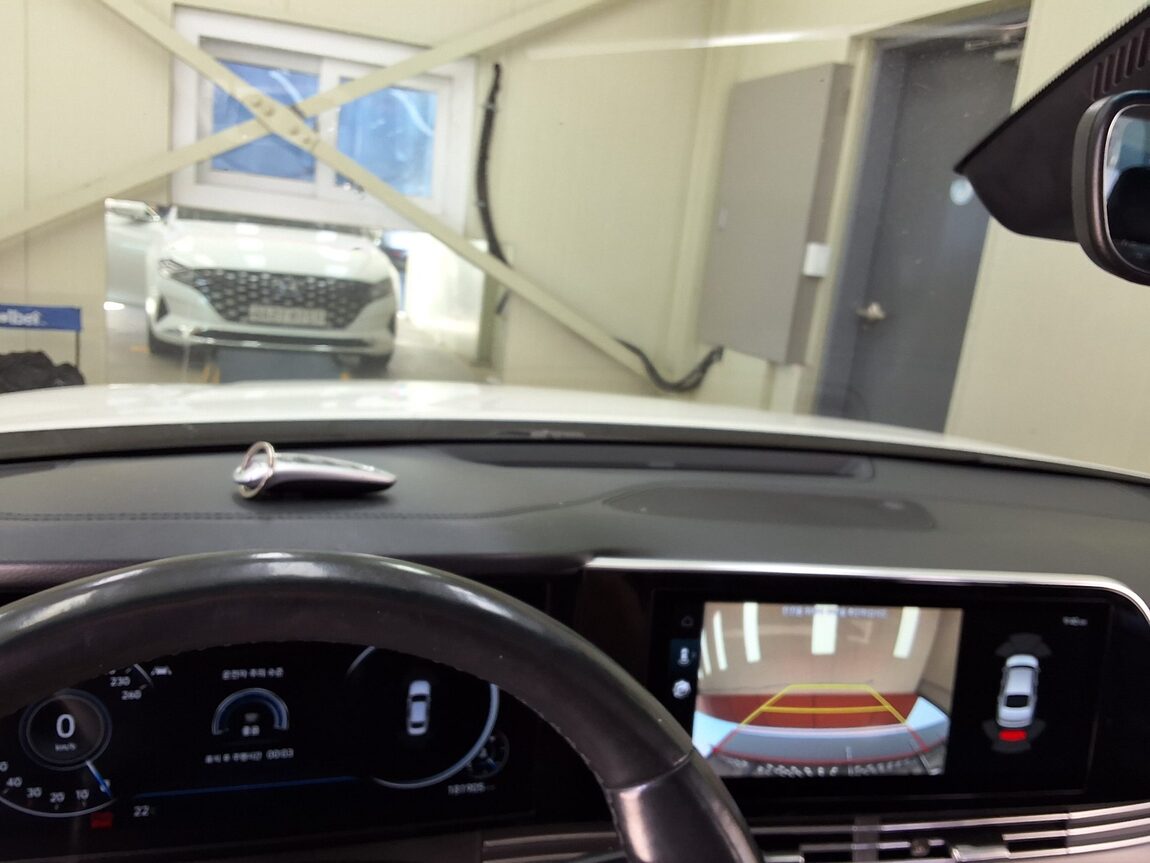 HYUNDAI THE NEW GRANDEUR IG LPi 3.0 RENTAL CAR PREMIUM 2020 - zdjęcie 24