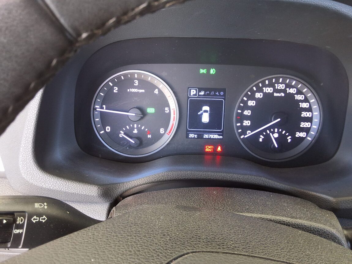 HYUNDAI ALL NEW TUCSON DIESEL R2.0 2WD MODERN 2017 - zdjęcie 9