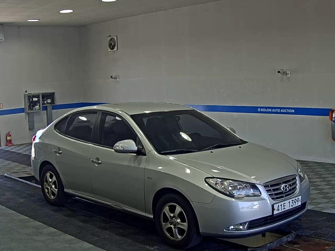 HYUNDAI AVANTE HD 1.6 VVT S16 LUXURY 2010 - zdjęcie 3