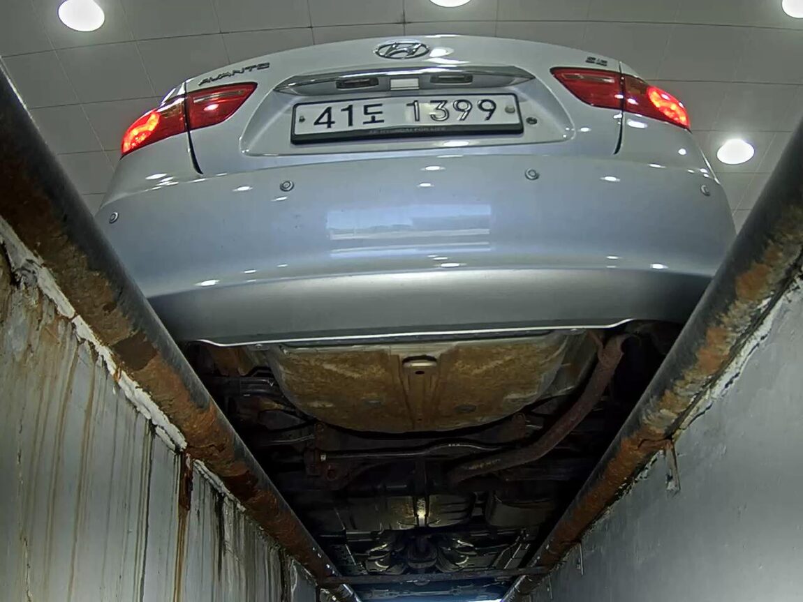 HYUNDAI AVANTE HD 1.6 VVT S16 LUXURY 2010 - zdjęcie 8