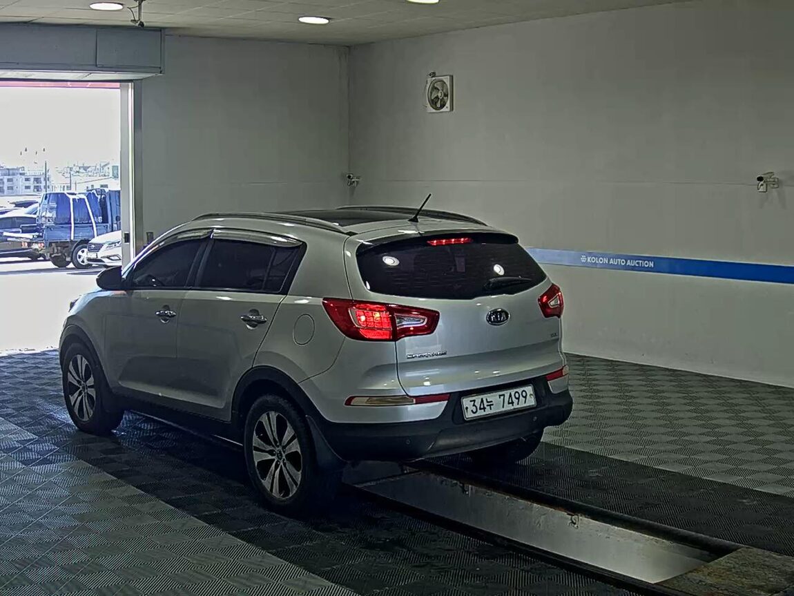 KIA SPORTAGE R DIESEL R2.0 2WD TLX LUXURY MODEL 2011 - zdjęcie 6