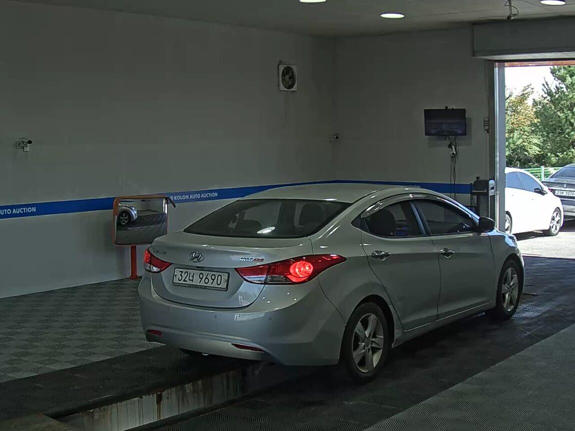 HYUNDAI AVANTE MD M16 GDi PREMIER 2011 - zdjęcie 5