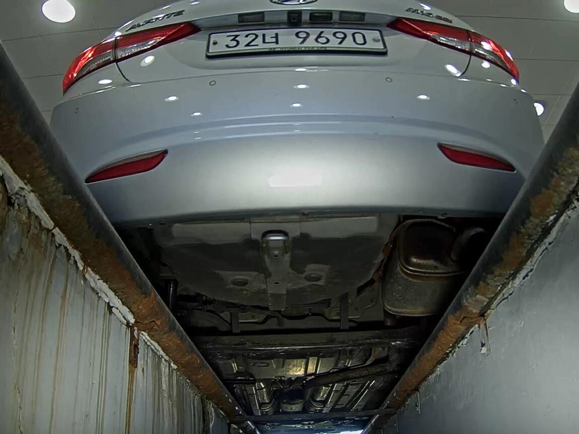 HYUNDAI AVANTE MD M16 GDi PREMIER 2011 - zdjęcie 8