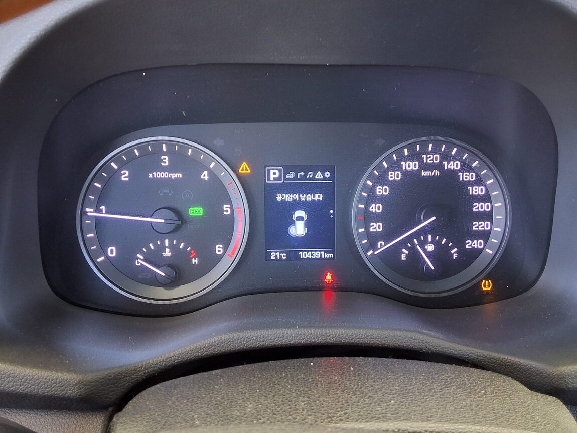 HYUNDAI ALL NEW TUCSON DIESEL 1.7 2WD STYLE 2016 - zdjęcie 9