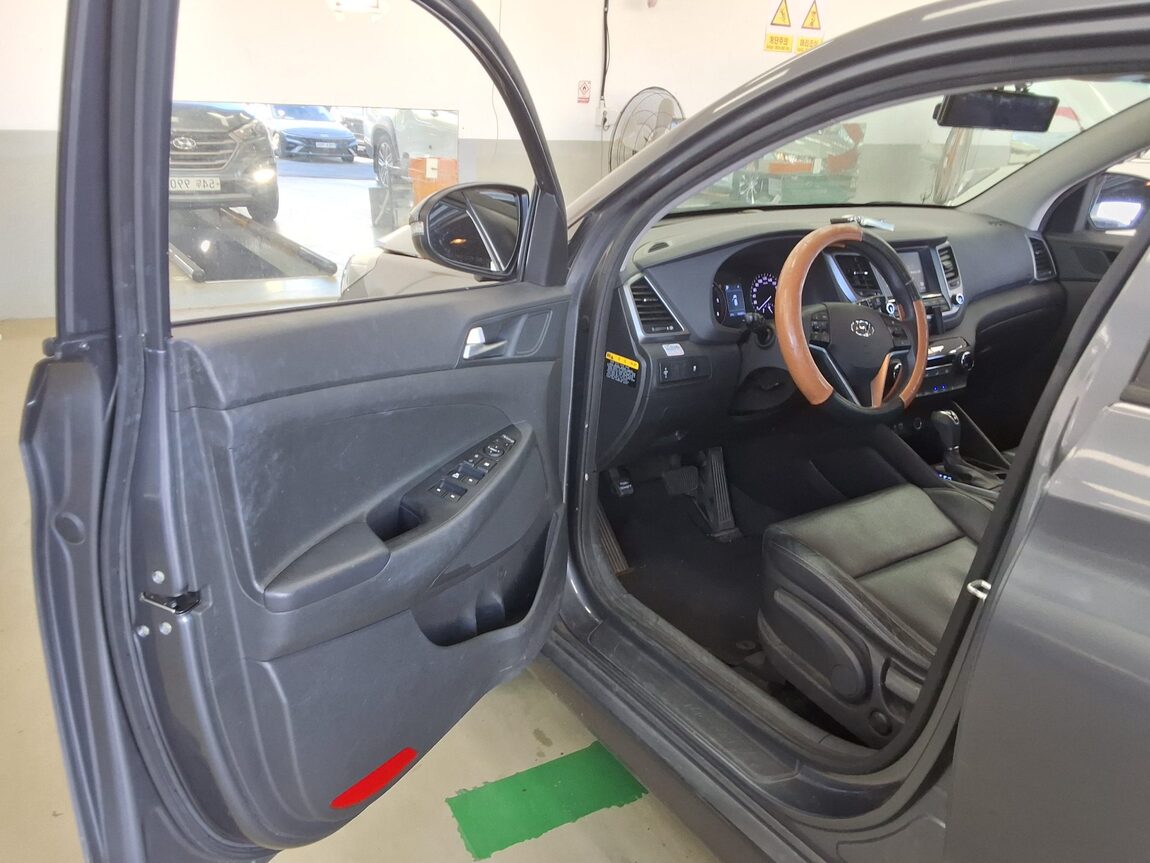 HYUNDAI ALL NEW TUCSON DIESEL 1.7 2WD STYLE 2016 - zdjęcie 10
