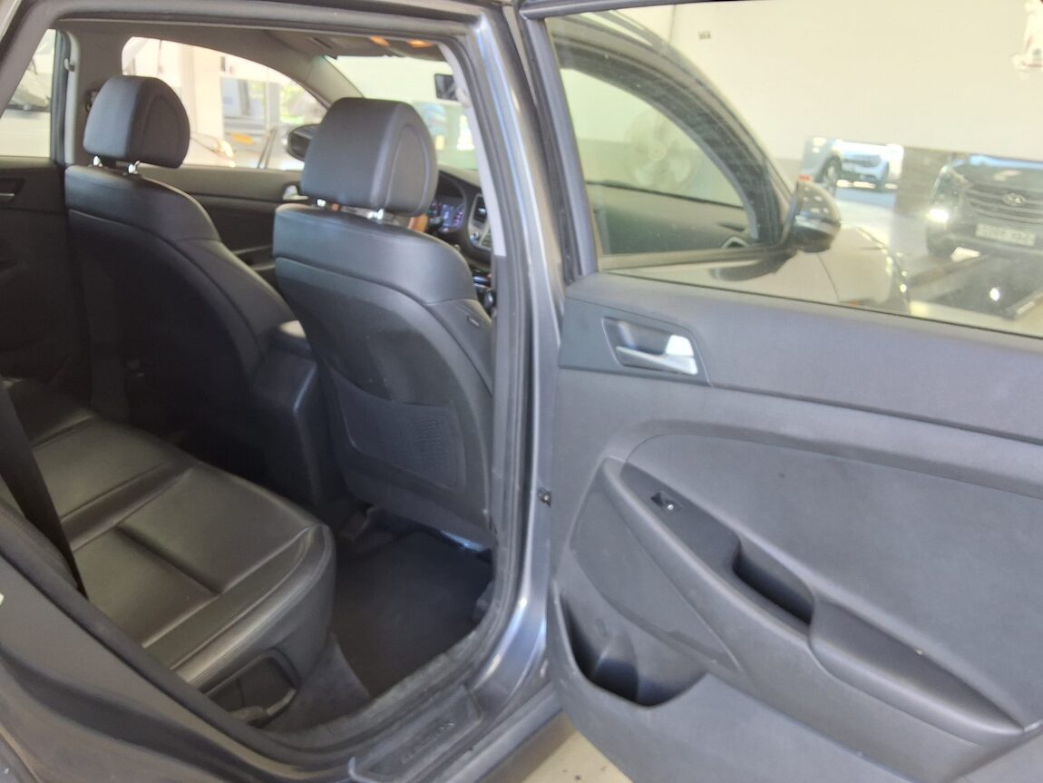 HYUNDAI ALL NEW TUCSON DIESEL 1.7 2WD STYLE 2016 - zdjęcie 13