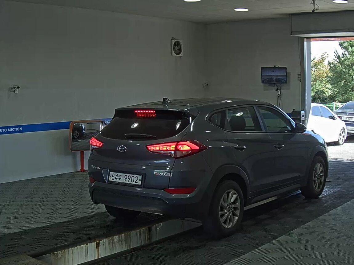 HYUNDAI ALL NEW TUCSON DIESEL 1.7 2WD STYLE 2016 - zdjęcie 5