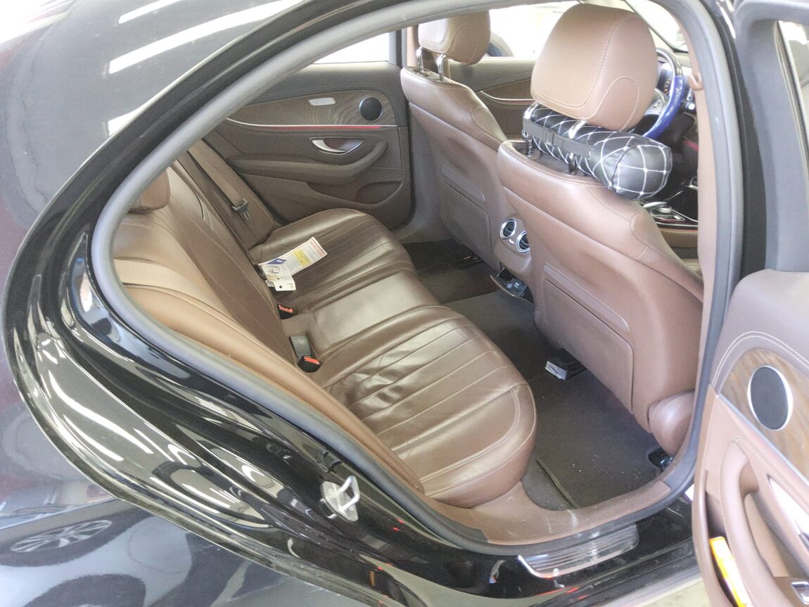 MERCEDES-BENZ E-CLASS (5TH GEN) E300 4MATIC EXCLUSIVE 2017 - zdjęcie 13