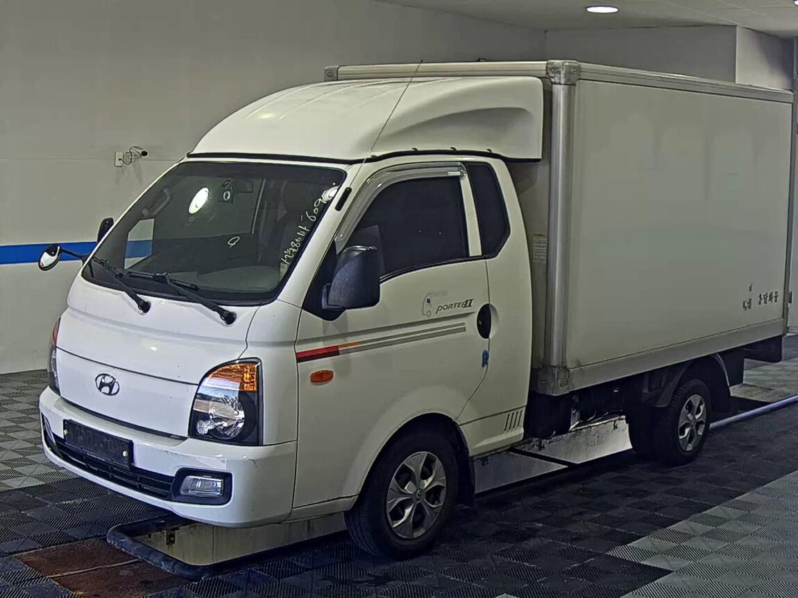 HYUNDAI PORTER II BUILT-IN BOX TRUCK SUPER CAB 2019 - zdjęcie 2