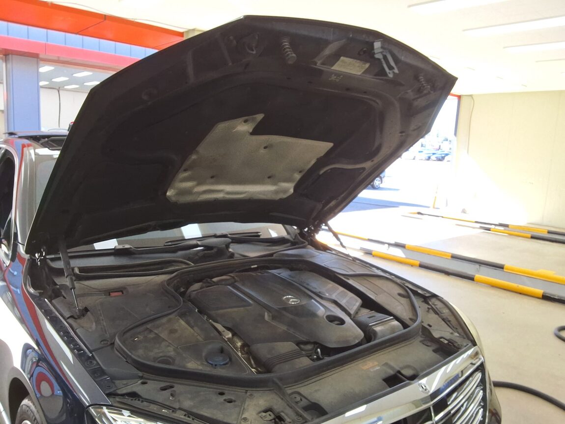 MERCEDES-BENZ S-CLASS (6TH GEN) S400L d 4MATIC 2018 - zdjęcie 18