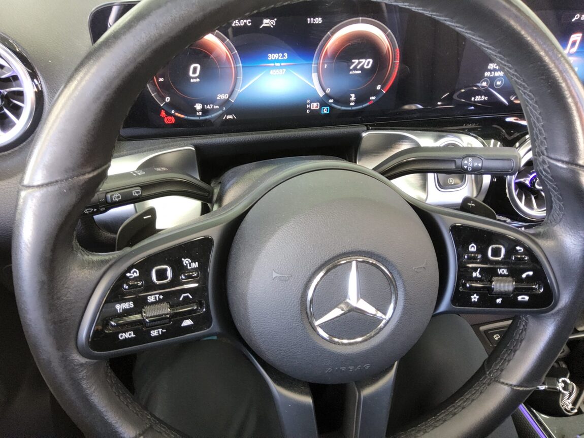 MERCEDES-BENZ GLB-CLASS GLB 200d 2021 - zdjęcie 17