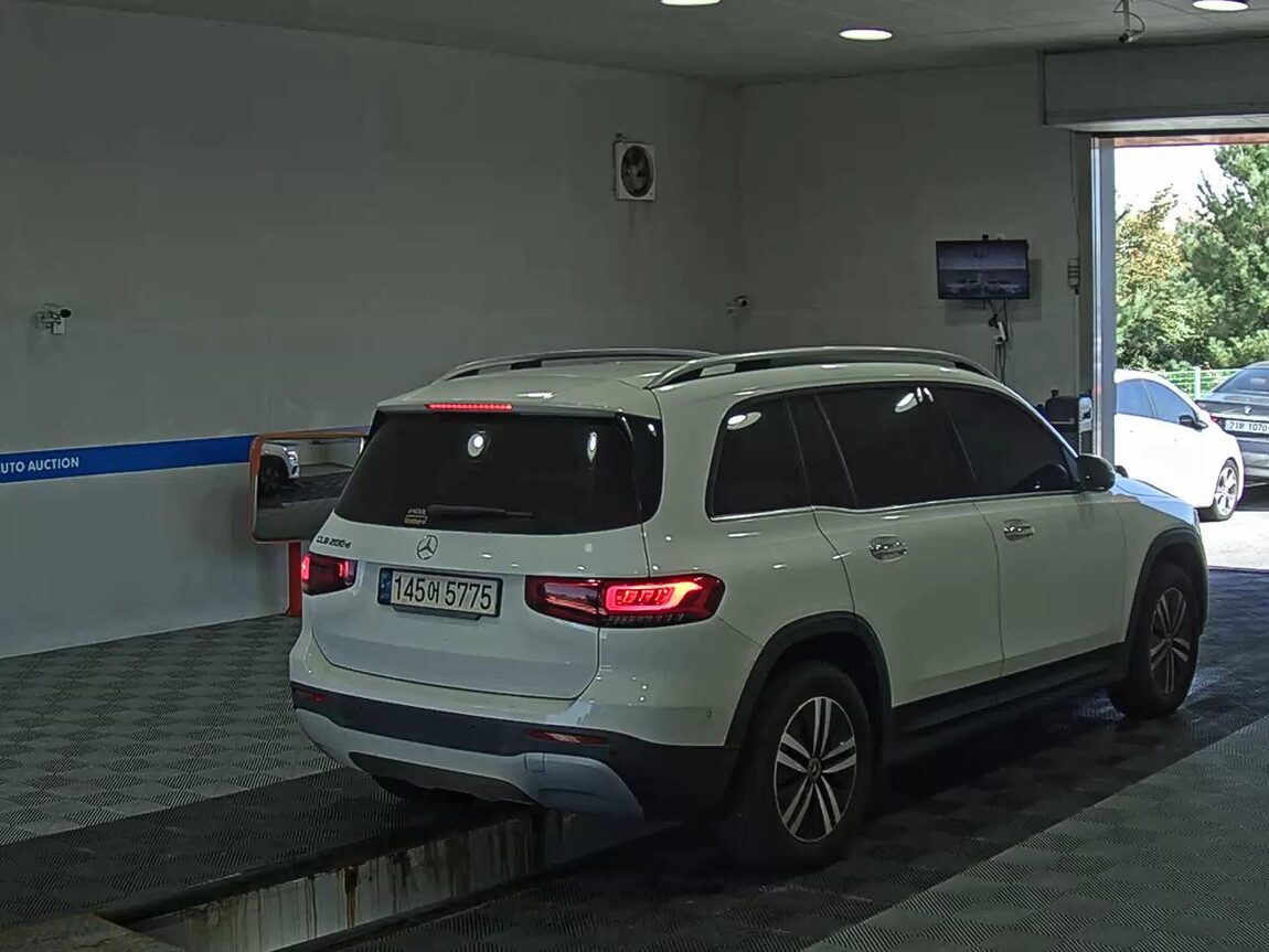 MERCEDES-BENZ GLB-CLASS GLB 200d 2021 - zdjęcie 5