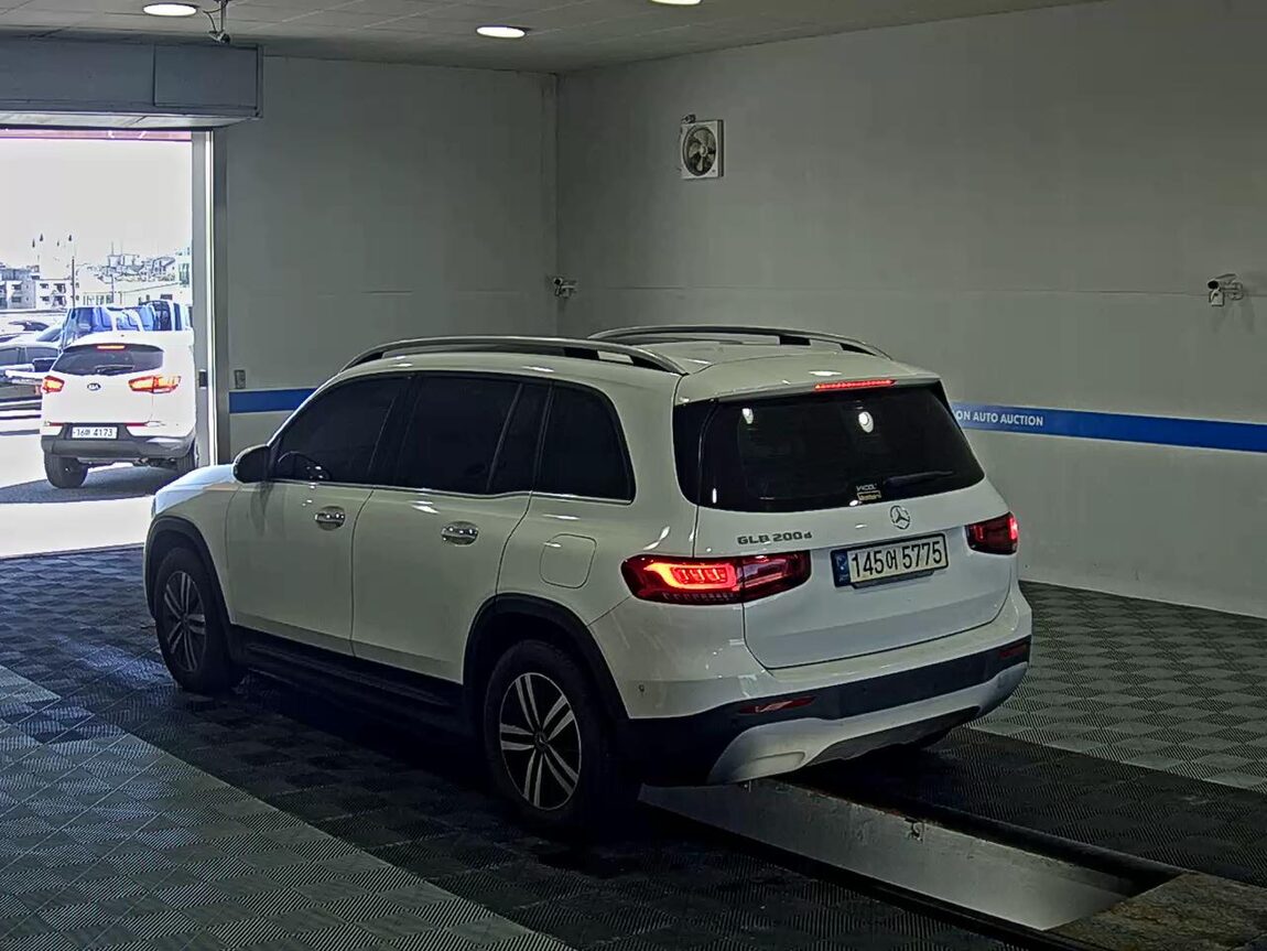MERCEDES-BENZ GLB-CLASS GLB 200d 2021 - zdjęcie 6
