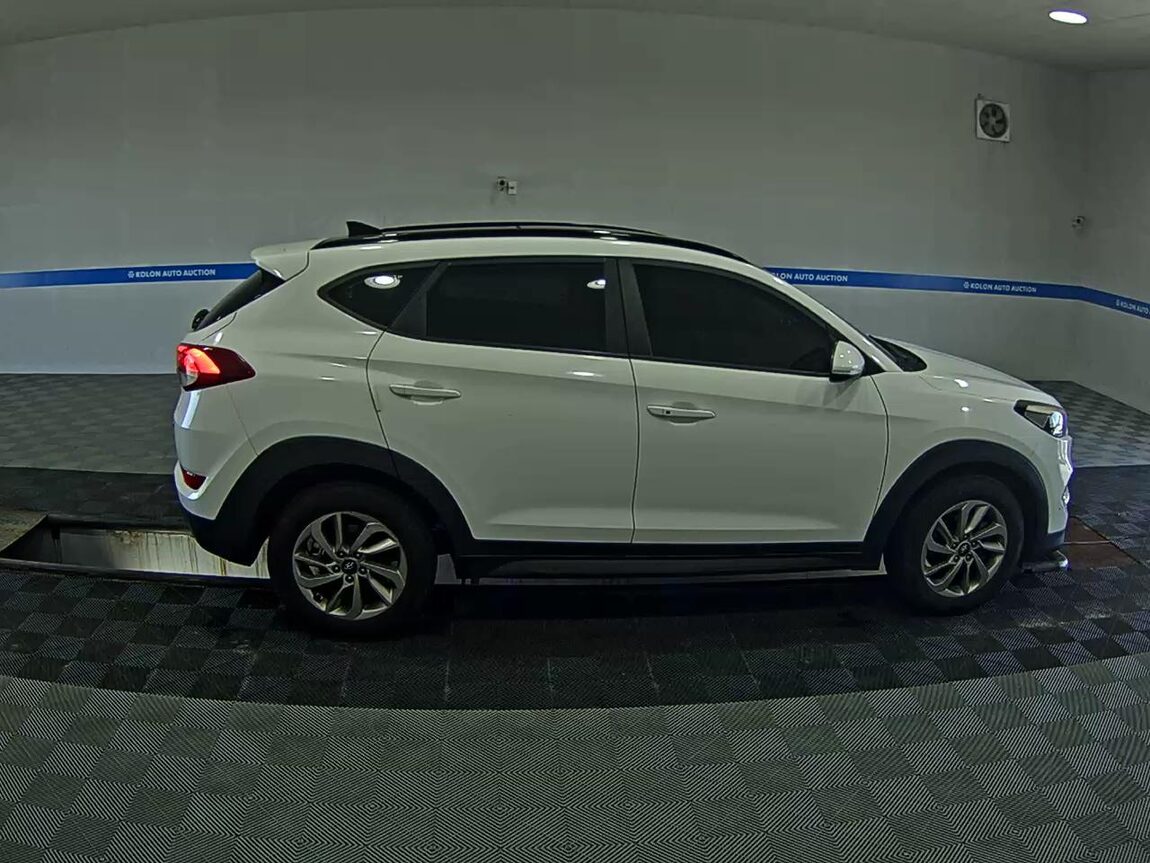 HYUNDAI ALL NEW TUCSON DIESEL 1.7 2WD STYLE 2016 - zdjęcie 4