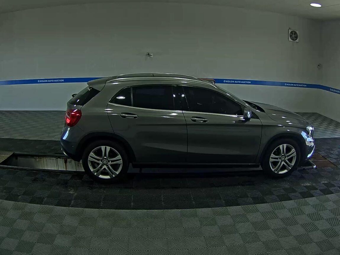 MERCEDES-BENZ GLA-CLASS GLA 200 d 2016 - zdjęcie 4