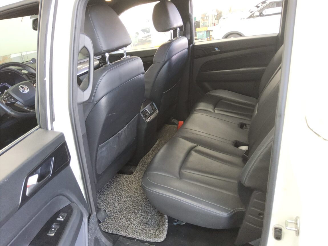 KG MOBILITY (SSANGYONG) REXTON SPORTS 2.2 4WD PRESTIGE SPECIAL 2021 - zdjęcie 12