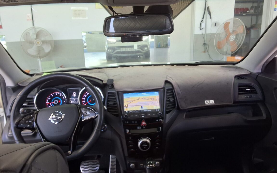 KG MOBILITY (SSANGYONG) TIVOLI AIR GASOLINE 2WD RX 2017 - zdjęcie 11
