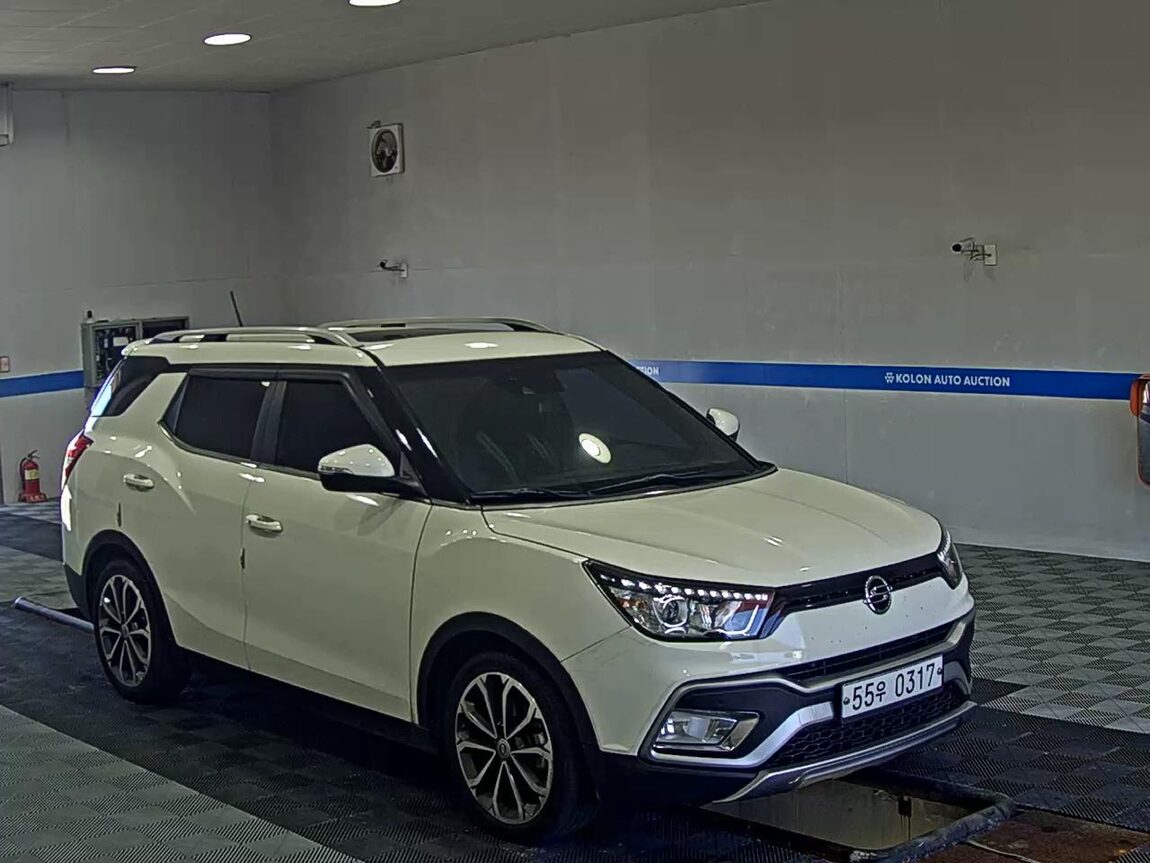 KG MOBILITY (SSANGYONG) TIVOLI AIR GASOLINE 2WD RX 2017 - zdjęcie 3