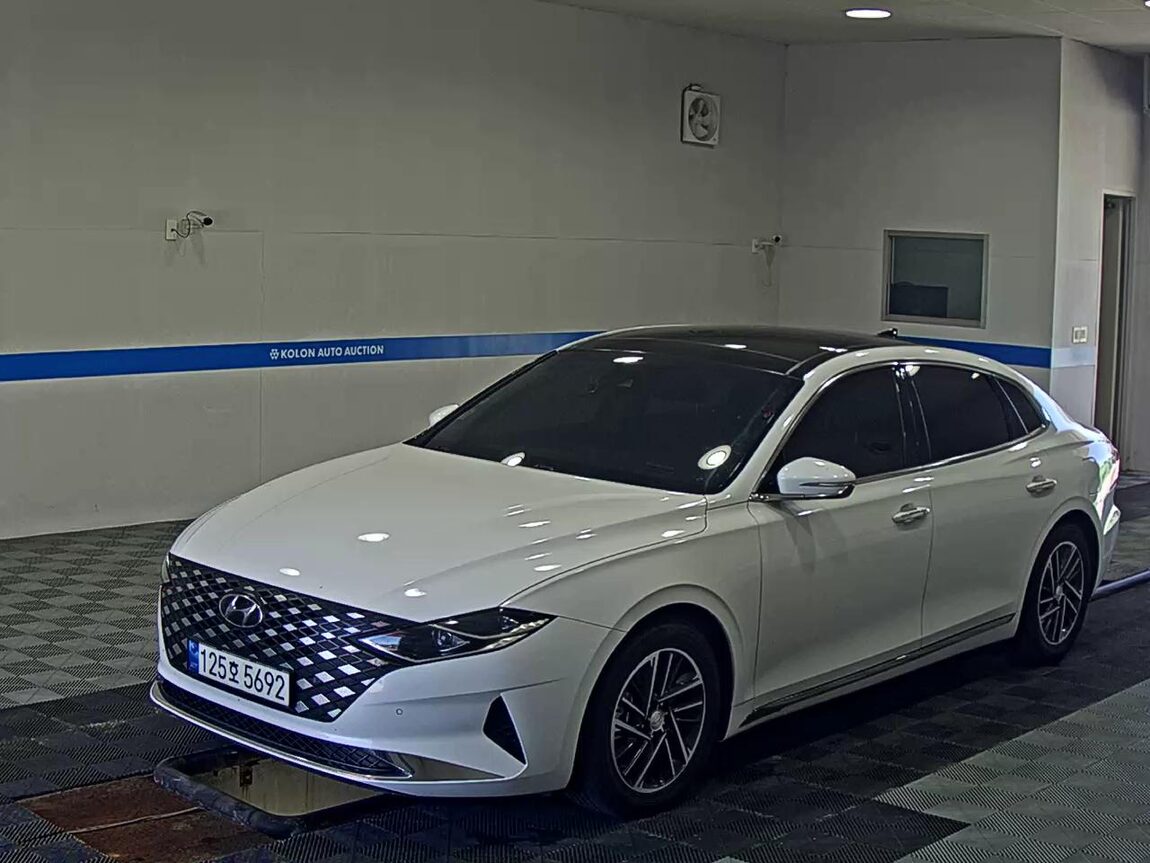 HYUNDAI THE NEW GRANDEUR IG LPi 3.0 RENTAL CAR MODERN 2023 - zdjęcie 2