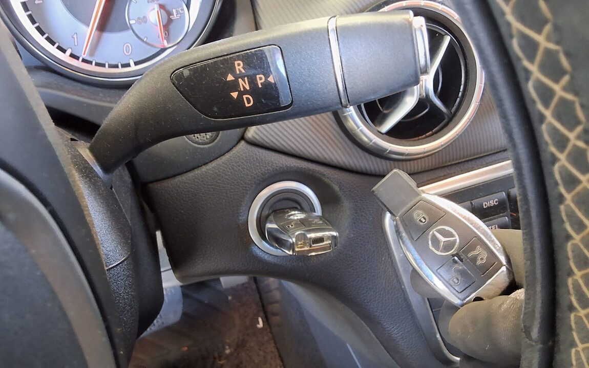 MERCEDES-BENZ CLA-CLASS CLA200 CDI 2014 - zdjęcie 20