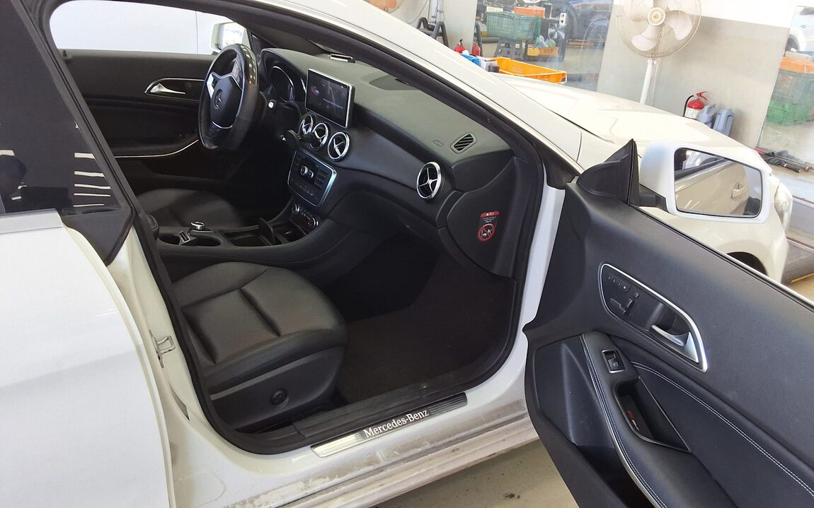 MERCEDES-BENZ CLA-CLASS CLA200 CDI 2014 - zdjęcie 14