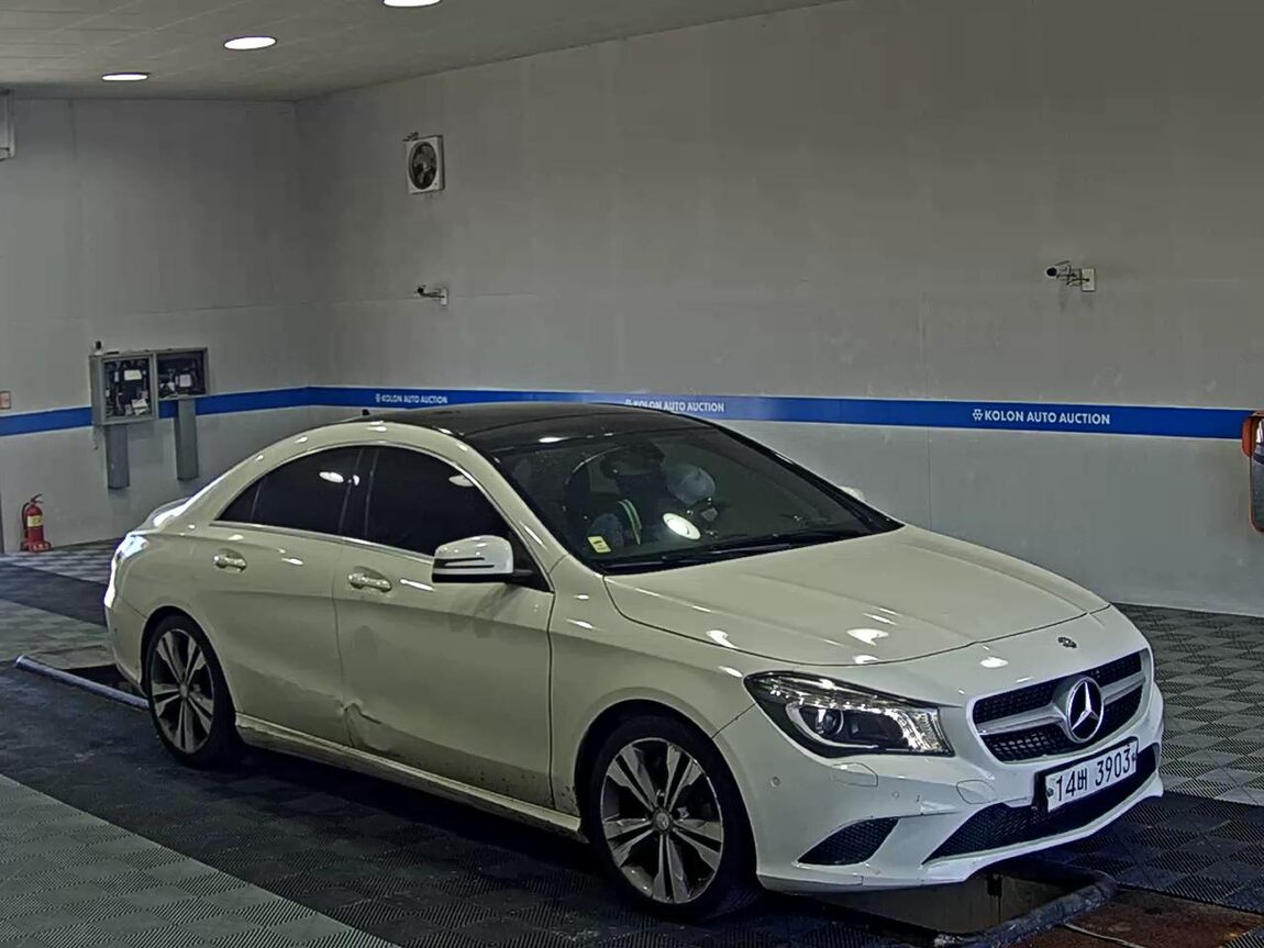 MERCEDES-BENZ CLA-CLASS CLA200 CDI 2014 - zdjęcie 3