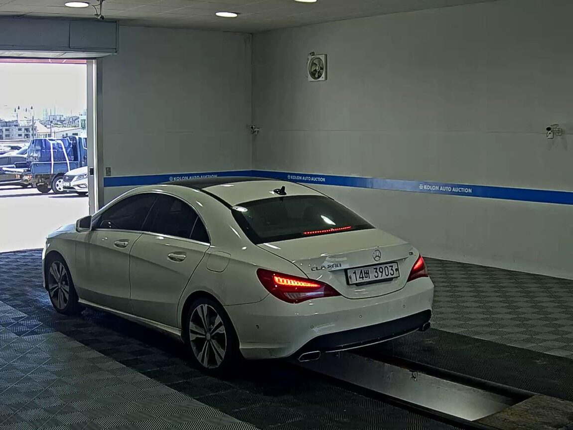 MERCEDES-BENZ CLA-CLASS CLA200 CDI 2014 - zdjęcie 6