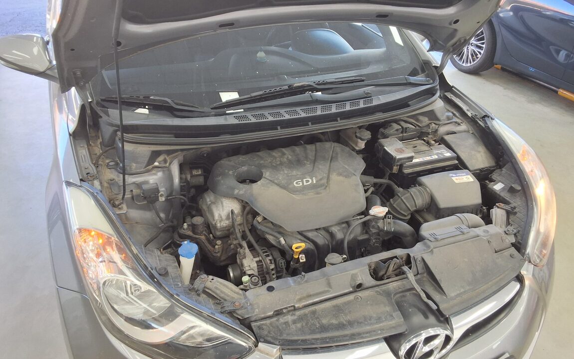 HYUNDAI AVANTE MD M16 GDi LUXURY 2011 - zdjęcie 21