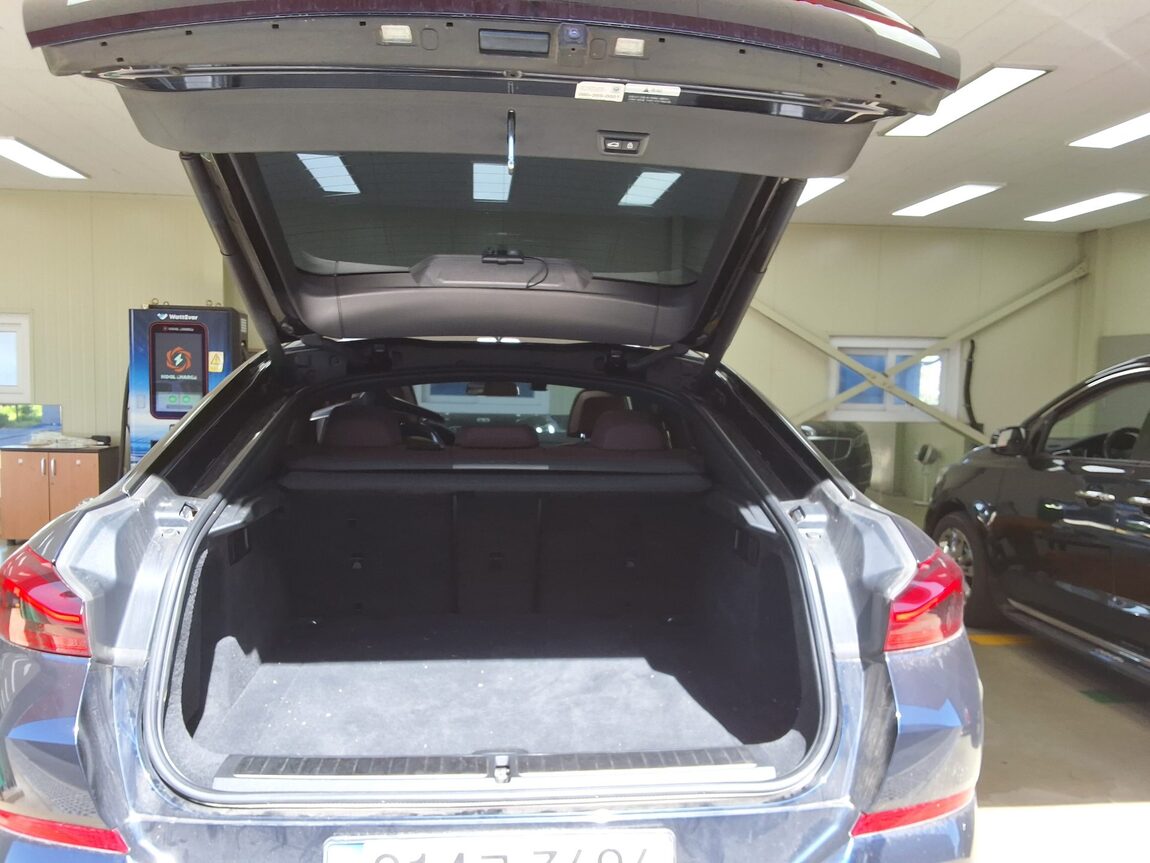 BMW X6 (3RD GEN) 30d xDRIVE M SPORT PACK 2021 - zdjęcie 16