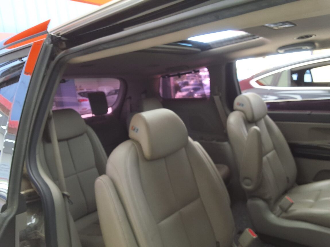 KIA ALL NEW CARNIVAL 9-SEATER DIESEL NOBLESSE 2015 - zdjęcie 14