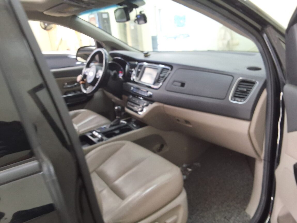 KIA ALL NEW CARNIVAL 9-SEATER DIESEL NOBLESSE 2015 - zdjęcie 15