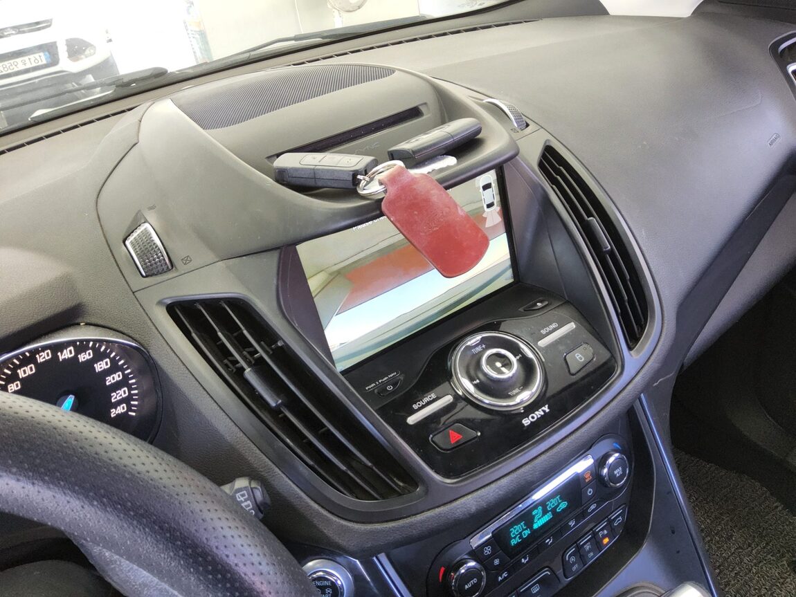 FORD KUGA 2.0 DIESEL TREND 2016 - zdjęcie 18