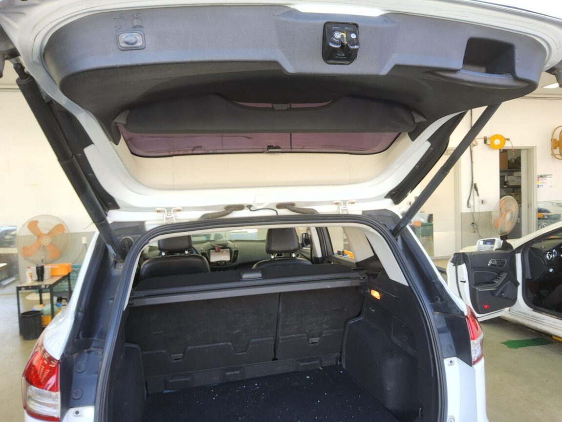 FORD KUGA 2.0 DIESEL TREND 2016 - zdjęcie 15