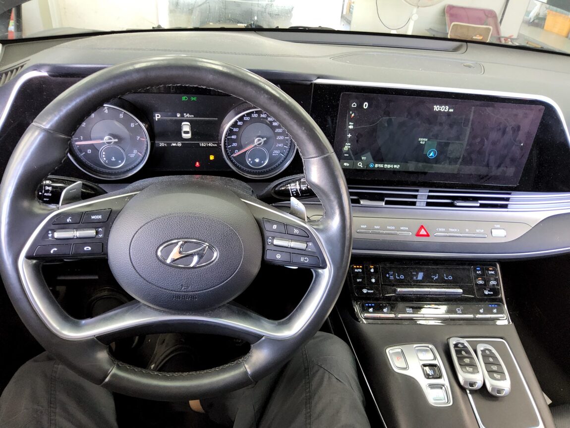 HYUNDAI THE NEW GRANDEUR IG GASOLINE 2.5 PREMIUM CHOICE 2021 - zdjęcie 17