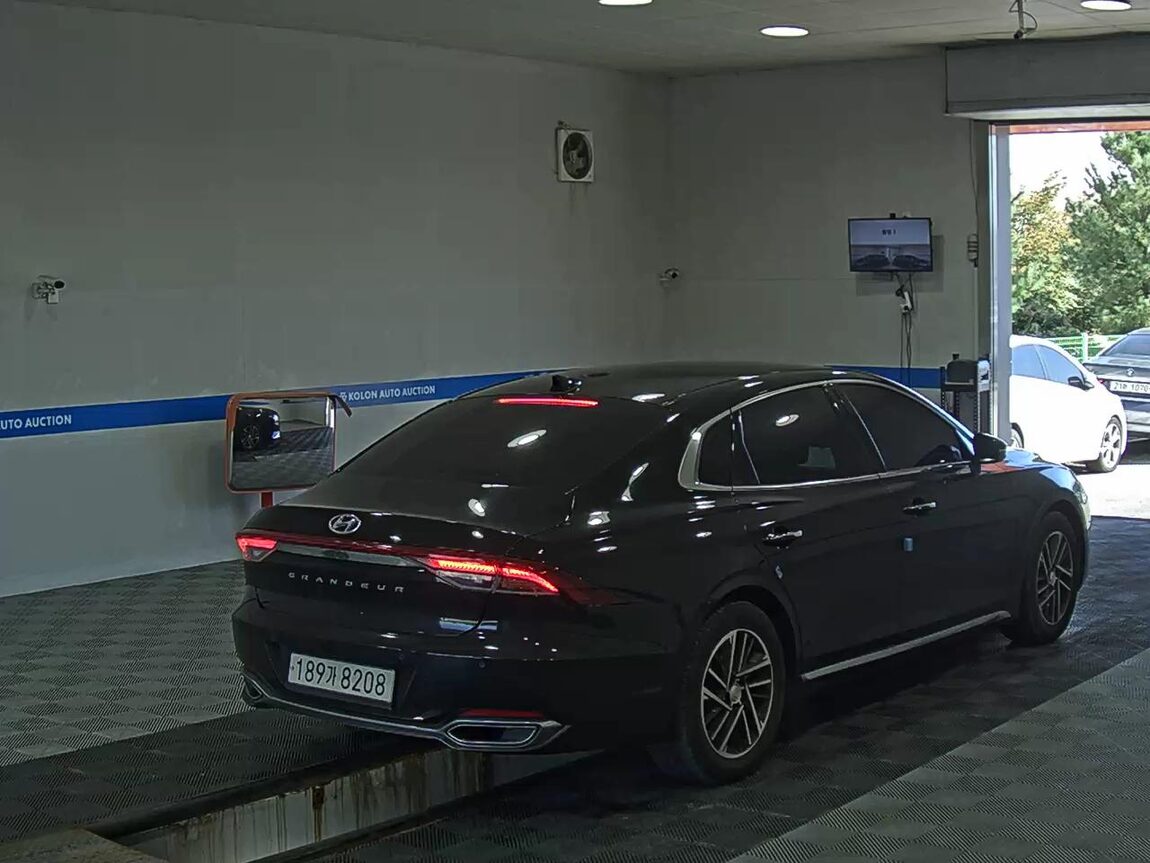 HYUNDAI THE NEW GRANDEUR IG GASOLINE 2.5 PREMIUM CHOICE 2021 - zdjęcie 5