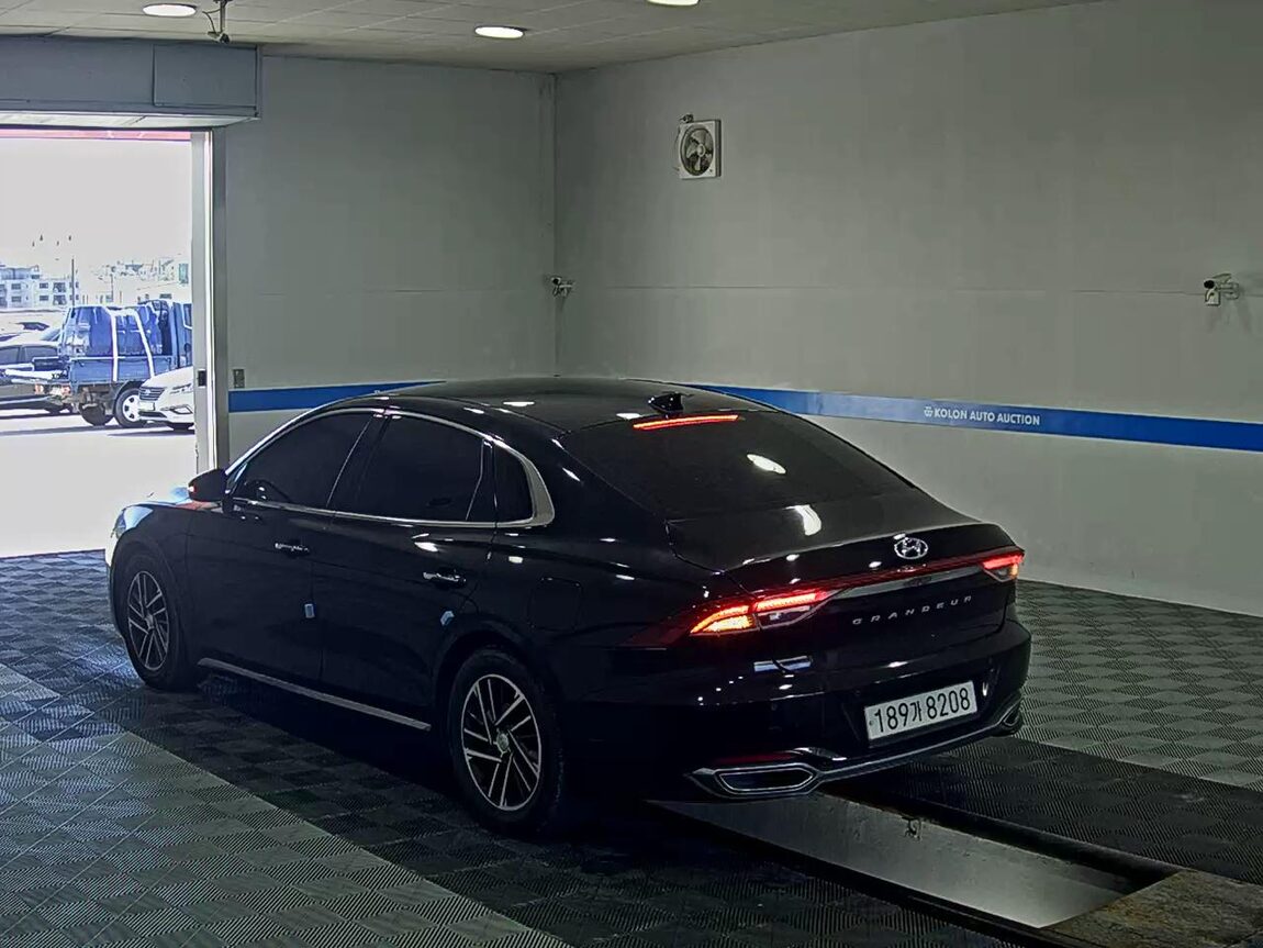 HYUNDAI THE NEW GRANDEUR IG GASOLINE 2.5 PREMIUM CHOICE 2021 - zdjęcie 6