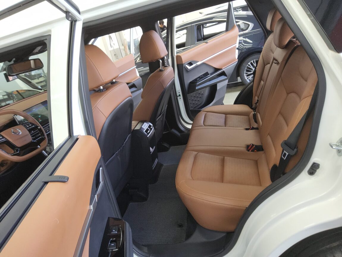 KG MOBILITY (SSANGYONG) TORRES 1.5 GDI-T 2WD LIMITED BLACK EDITION 2024 - zdjęcie 12