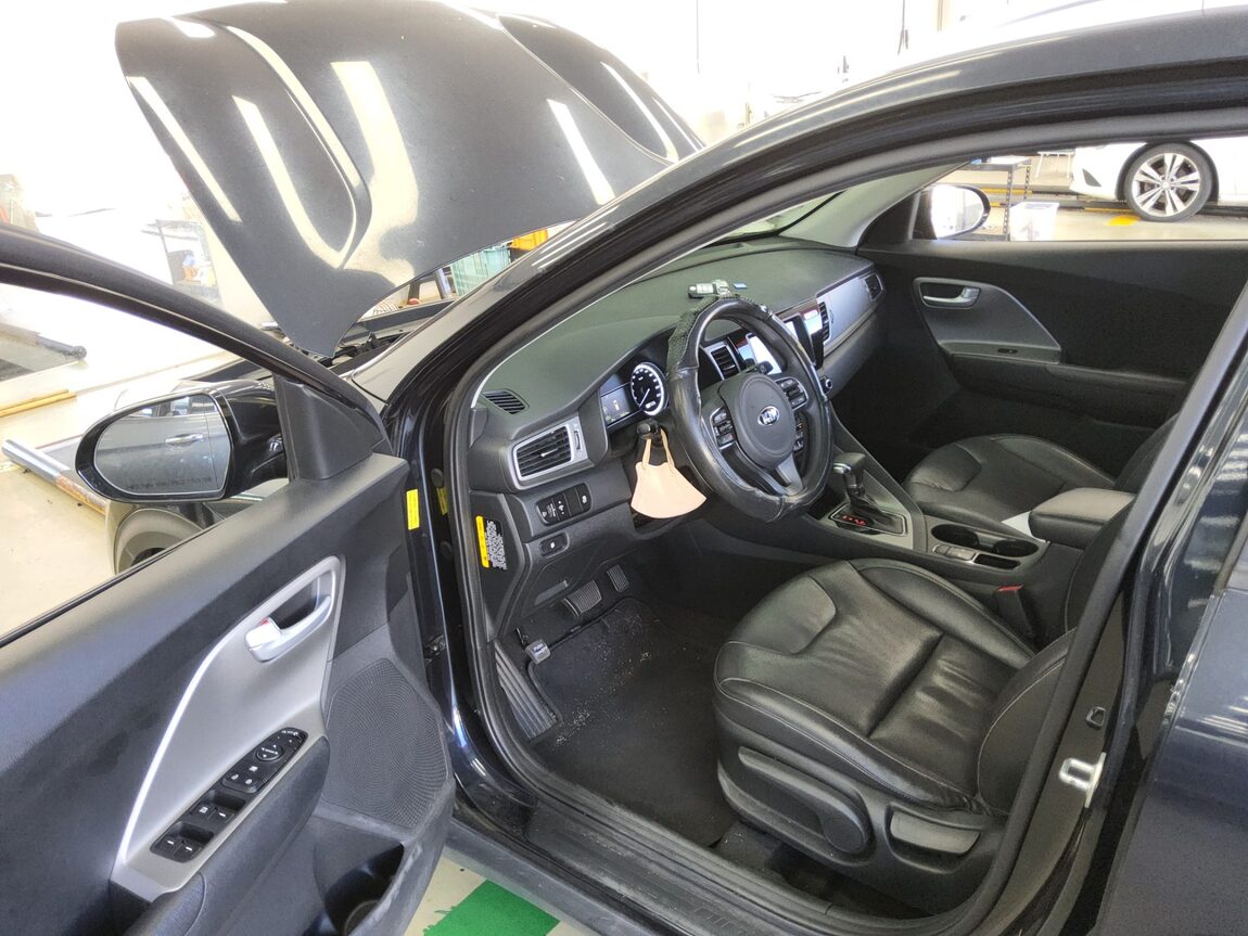 KIA NIRO 1.6 HYBRID LUXURY 2017 - zdjęcie 10
