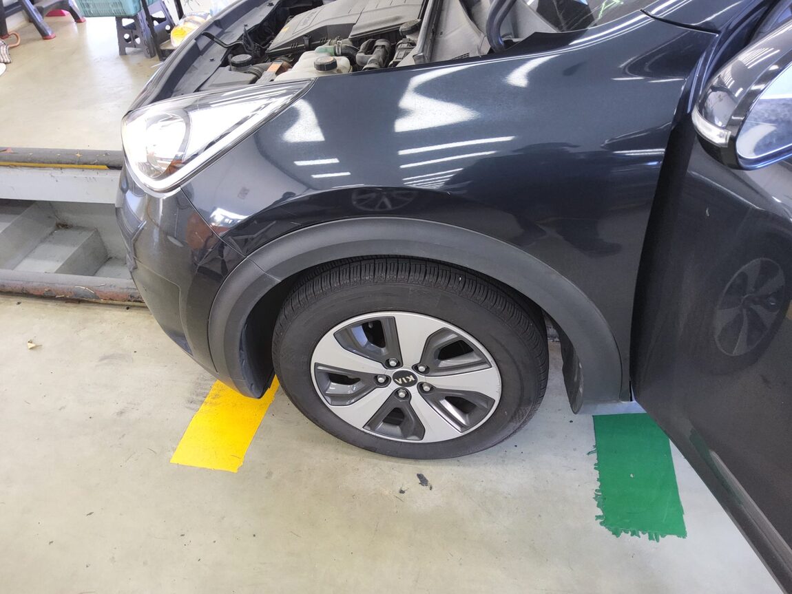 KIA NIRO 1.6 HYBRID LUXURY 2017 - zdjęcie 19