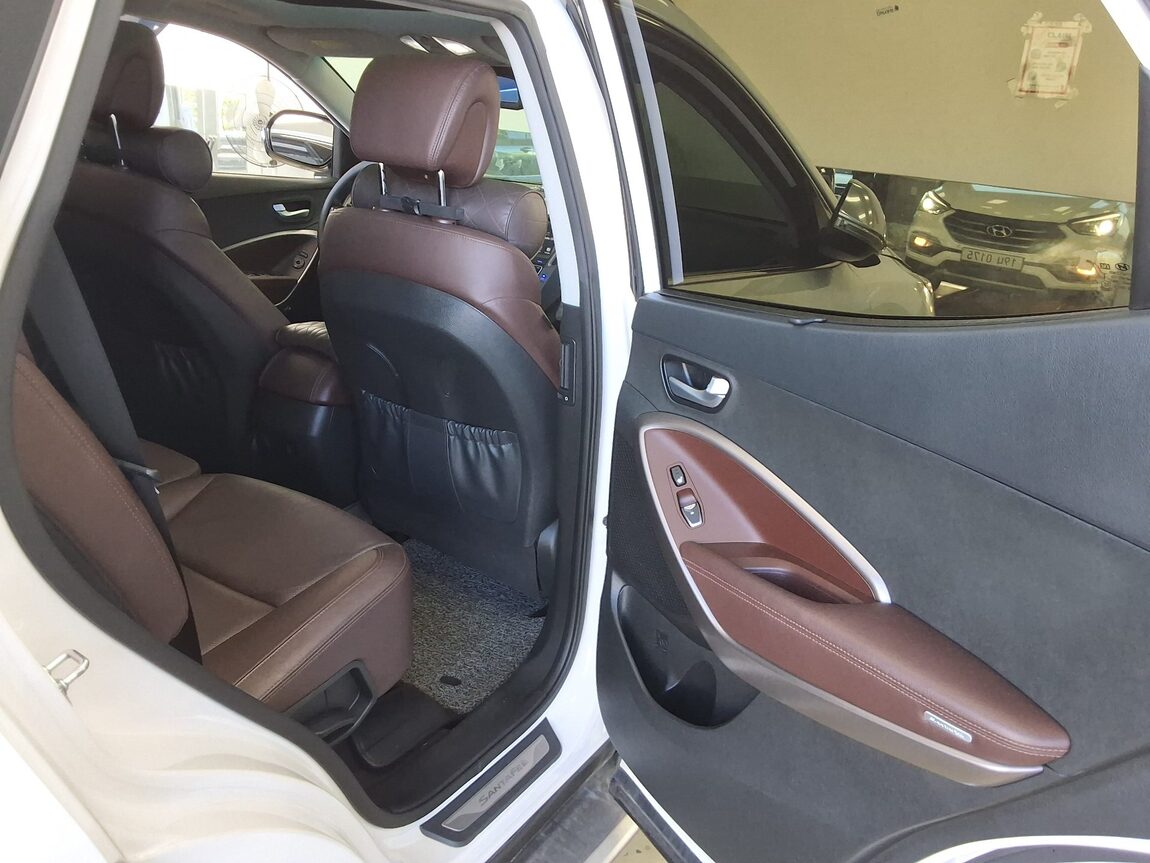 HYUNDAI SANTA FE THE PRIME DIESEL R2.0 2WD 1 MILLION 2017 - zdjęcie 13