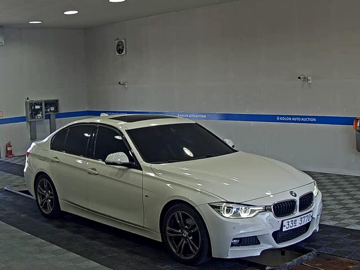 BMW 3 SERIES (6TH GEN) 320d M SPORT 2017 - zdjęcie 3