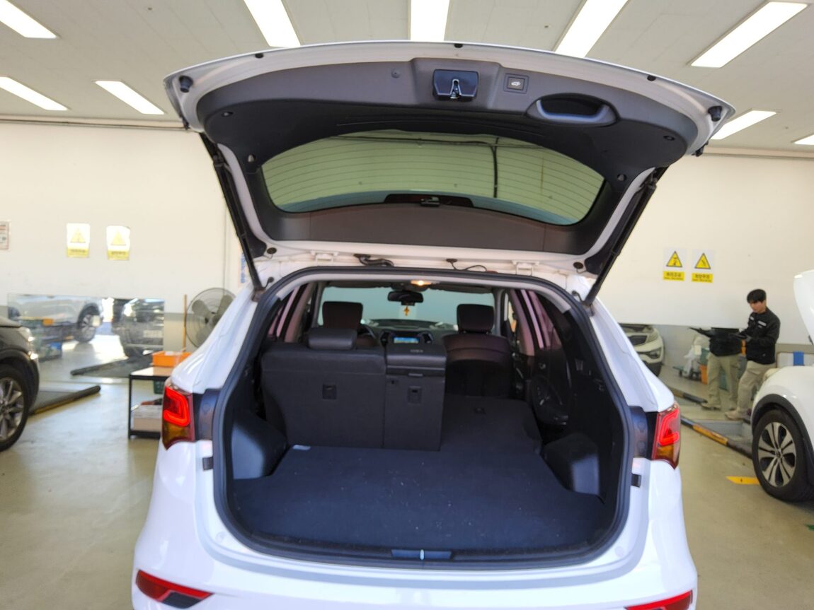 HYUNDAI SANTA FE THE PRIME DIESEL R2.0 2WD EXCLUSIVE 2016 - zdjęcie 15