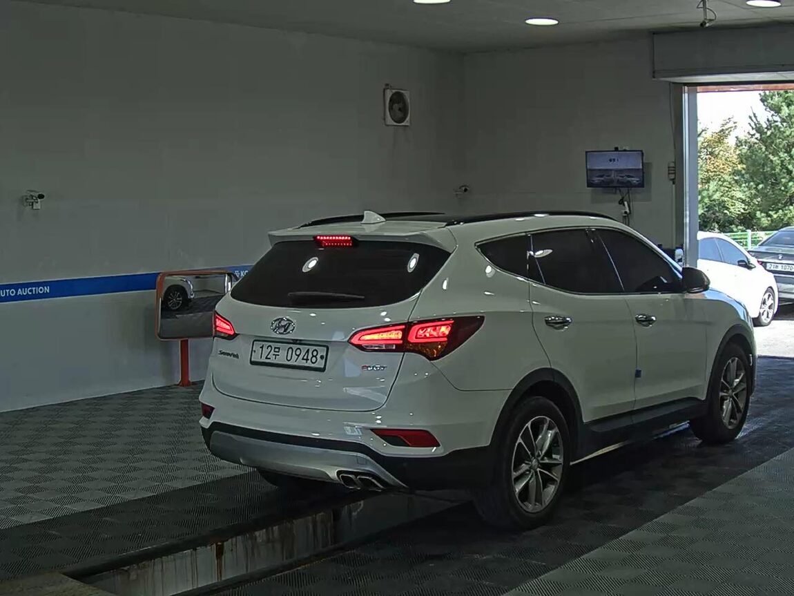 HYUNDAI SANTA FE THE PRIME DIESEL R2.0 2WD EXCLUSIVE 2016 - zdjęcie 5