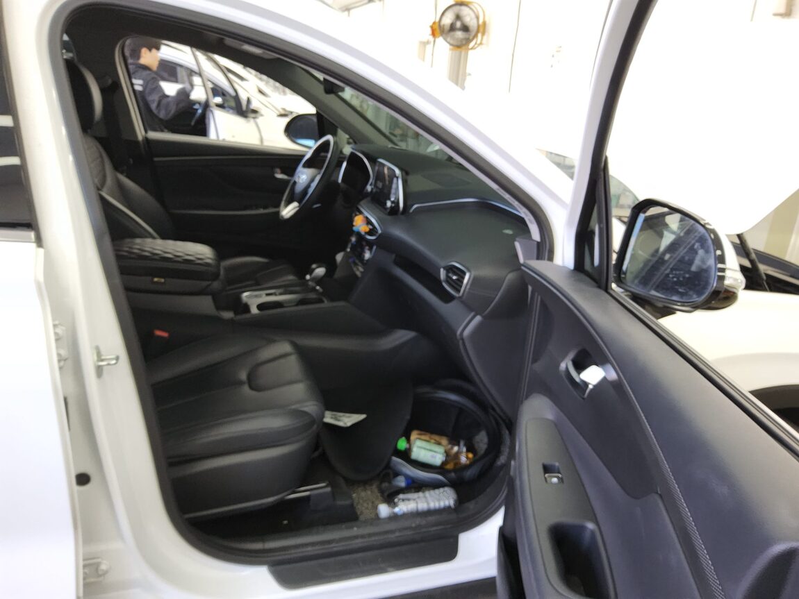 HYUNDAI SANTA FE (TM) 2.0T GDi 2WD PRESTIGE 2020 - zdjęcie 14