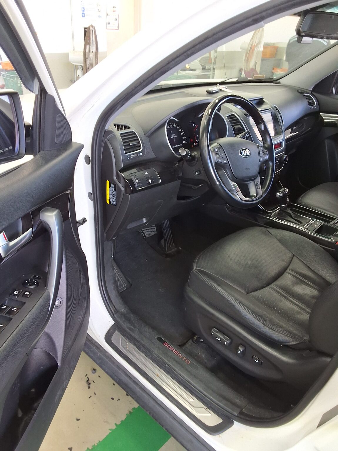 KIA NEW SORENTO R R2.0 2WD LIMITED 2013 - zdjęcie 10