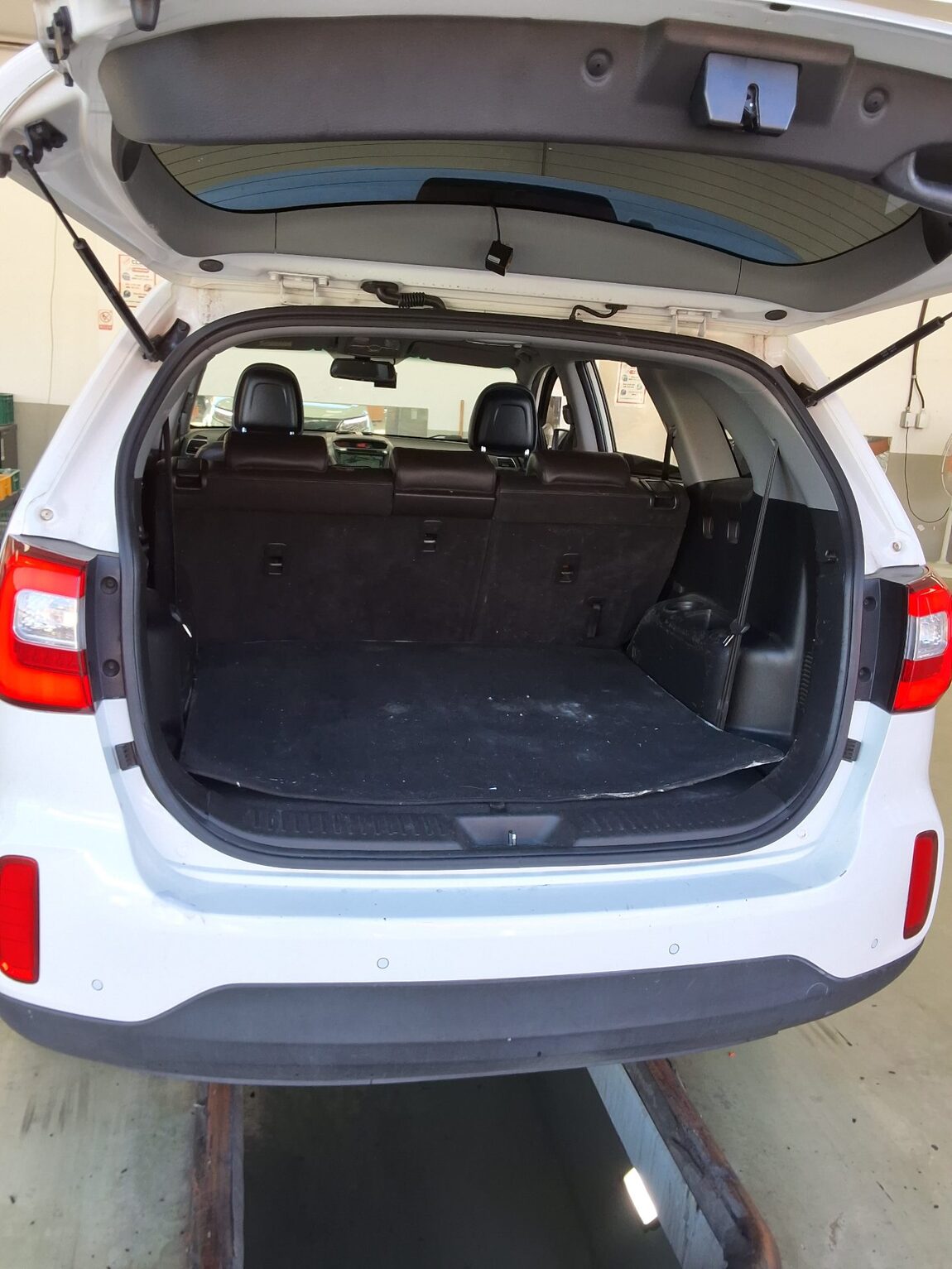 KIA NEW SORENTO R R2.0 2WD LIMITED 2013 - zdjęcie 15